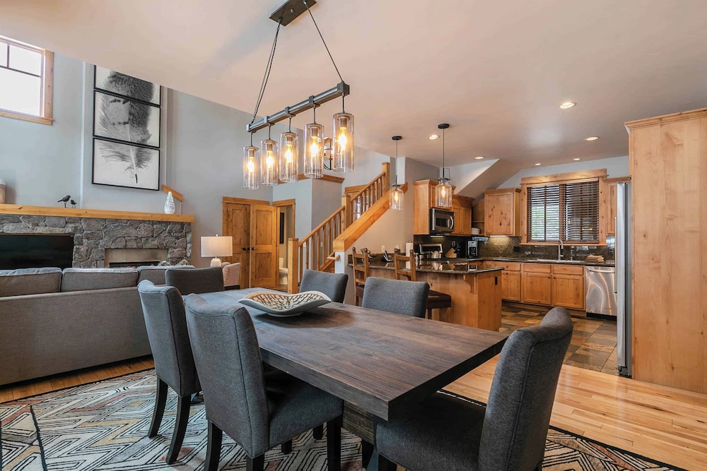 Lake Tahoe Vacations - The Cottages at Old Greenwood - Property Image 14