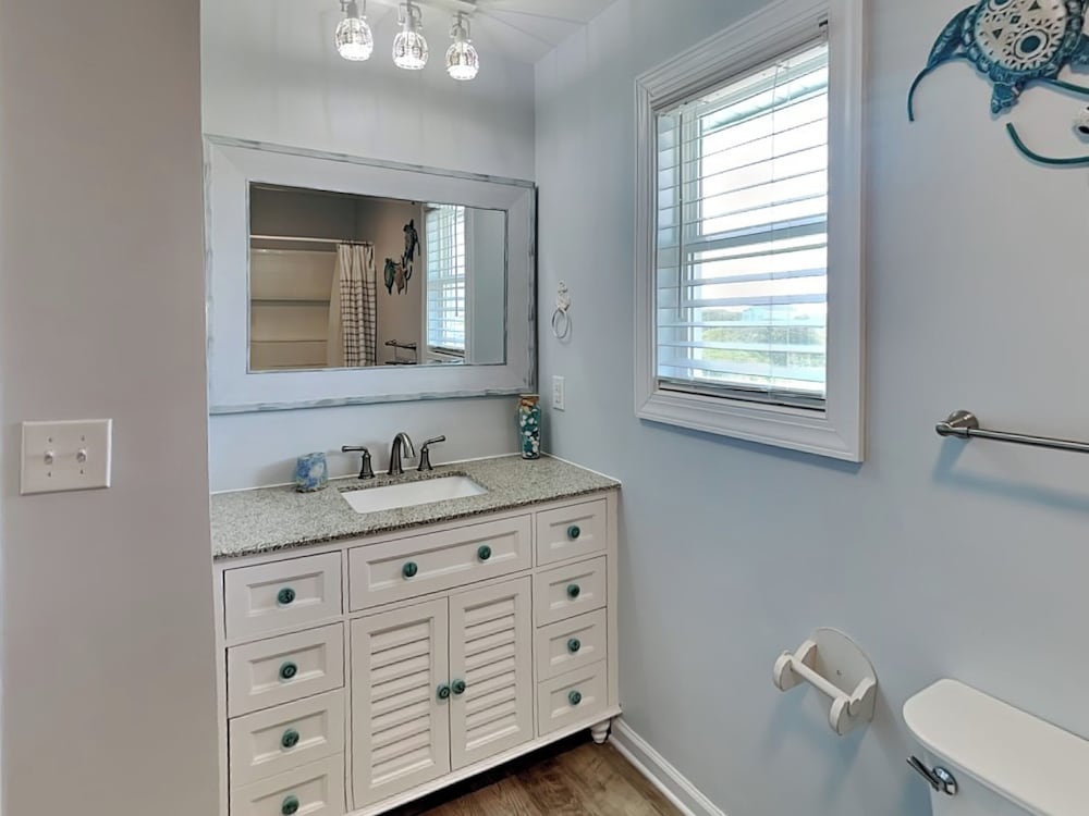 Livin' the Ruff Life by Topsail Realty