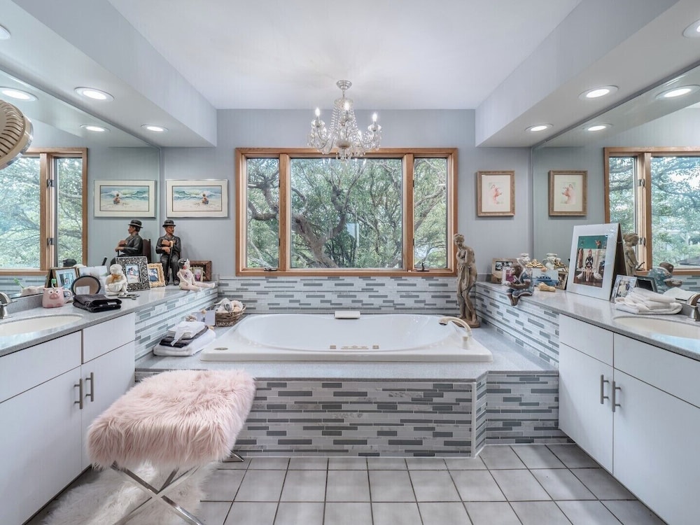 Nicholson Oaks by Topsail Realty