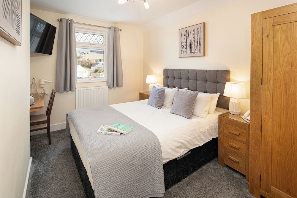 Hotel The Gwbert Hotel - Image 1