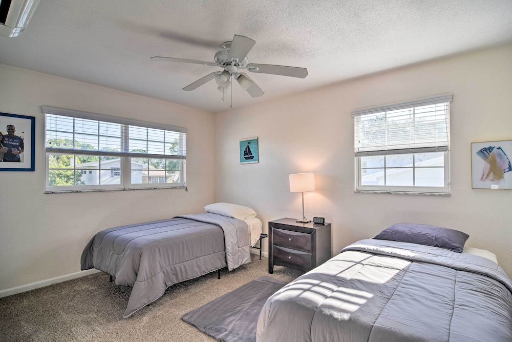 Seminole Home: 1 Mi to Indian Shores Beach! view 4
