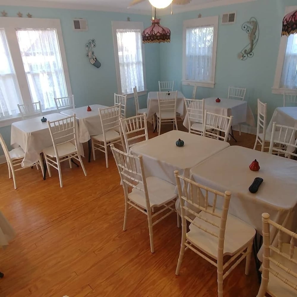 Island Guest House B&B