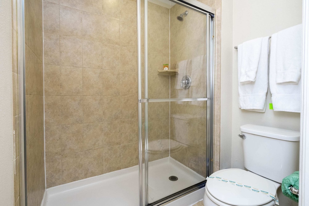 Stunning 5 Bd w/ Pool Close to Disney @ Windsor Westside 2015