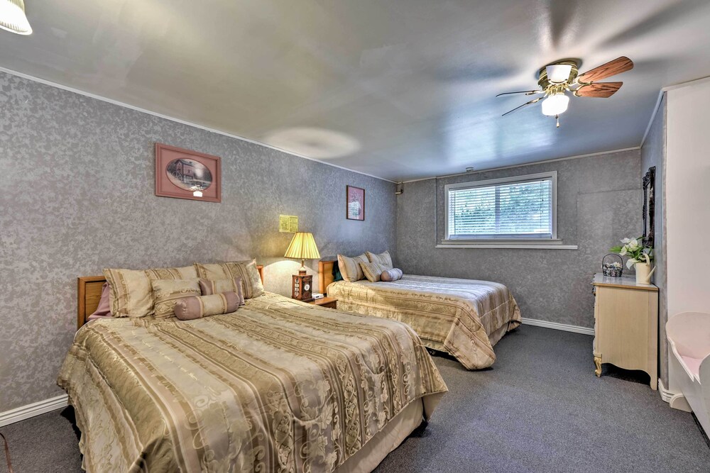 Huge Preston Cabin w/ Game Room & Mountain Views! view 5