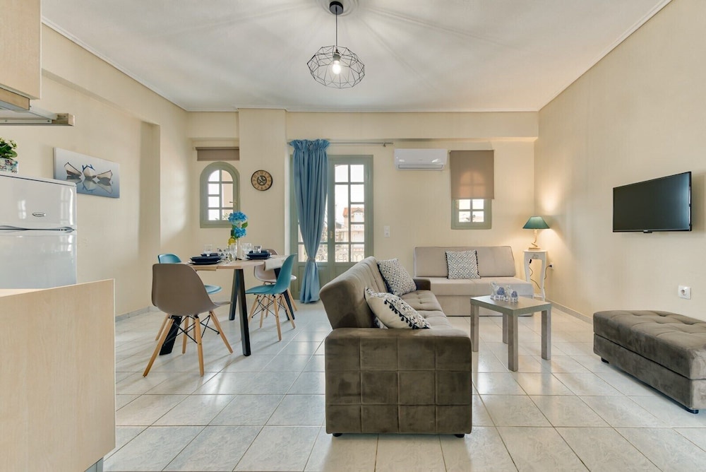 Kallas Apartments