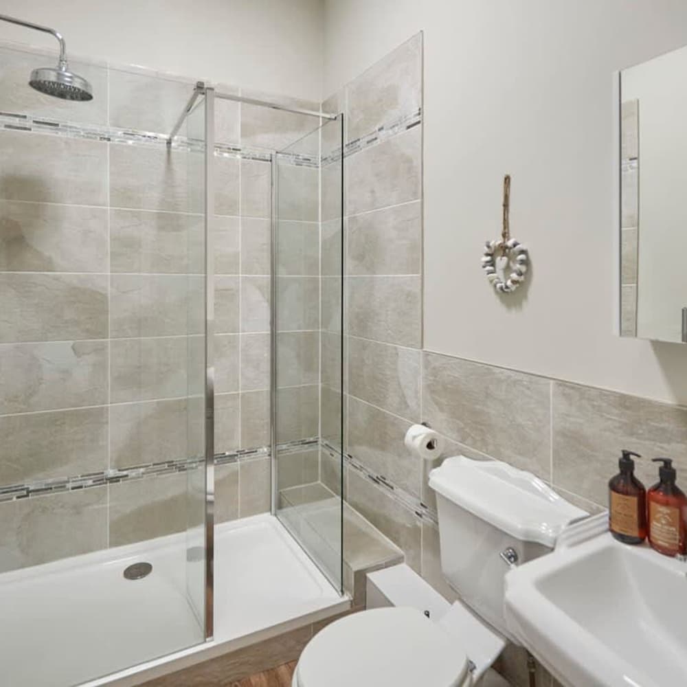 Host Stay Sandpiper Apartment