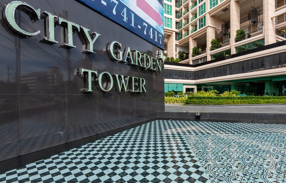 Hotel Panoramic Sea, City And Mountain Views by City Garden Tower - Image 1
