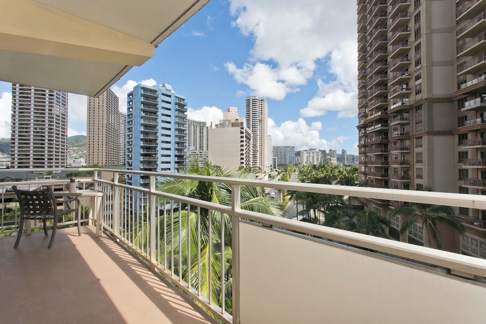 Ilikai Hotel 2Bedroom