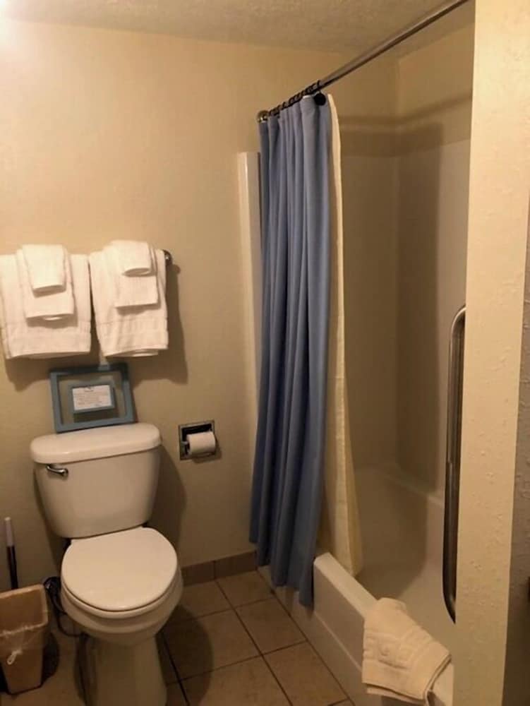 Reflections Inn
