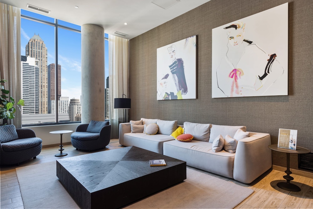 Exclusive Gold Coast 2BR Balcony Walkable