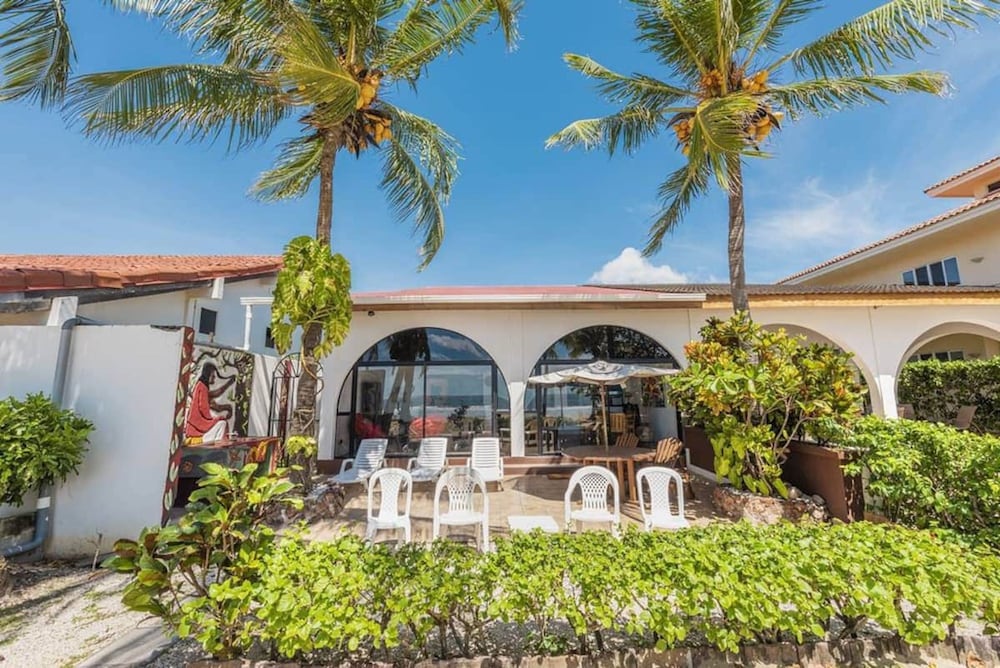 Beachfront Home Sand in Your Feet Surf and Relax