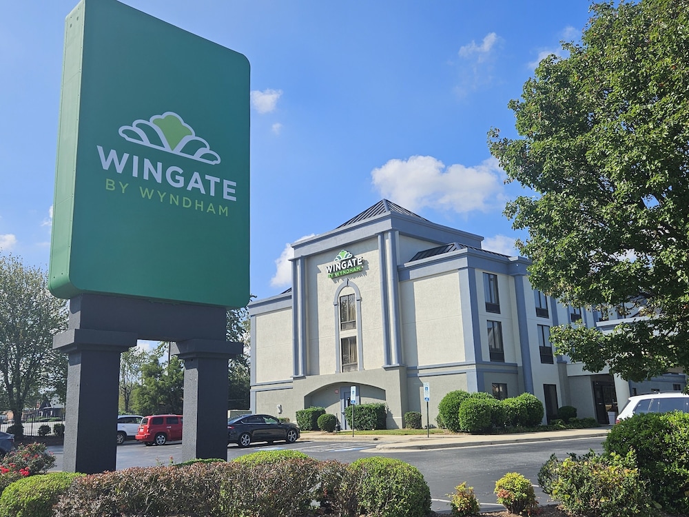 Hotel Wingate by Wyndham Greensboro/Coliseum - Image 1