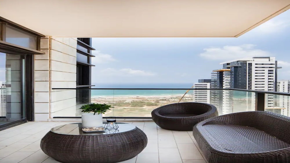 Special Apartment Sea View Luxury Tower