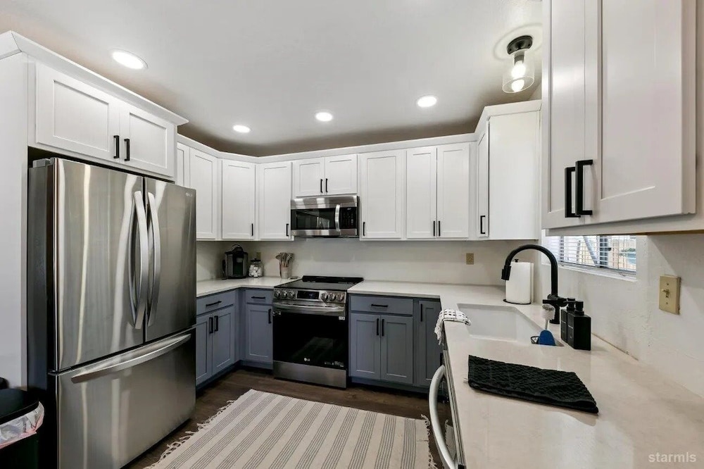 3300 Cape Horn 3 Bedroom Home