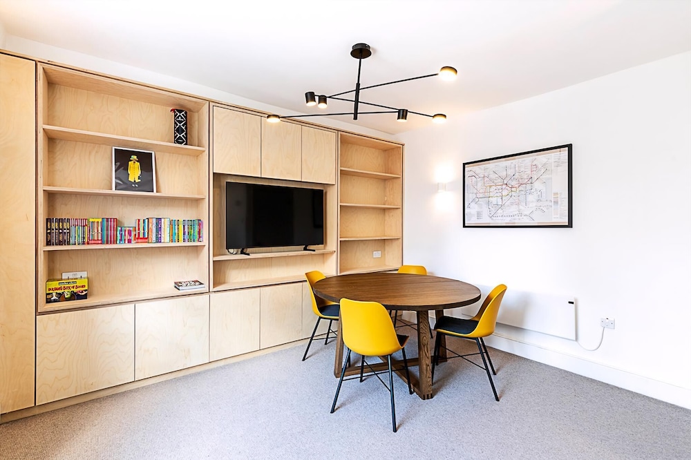 Stylish East London Flat Near Spitalfields Market