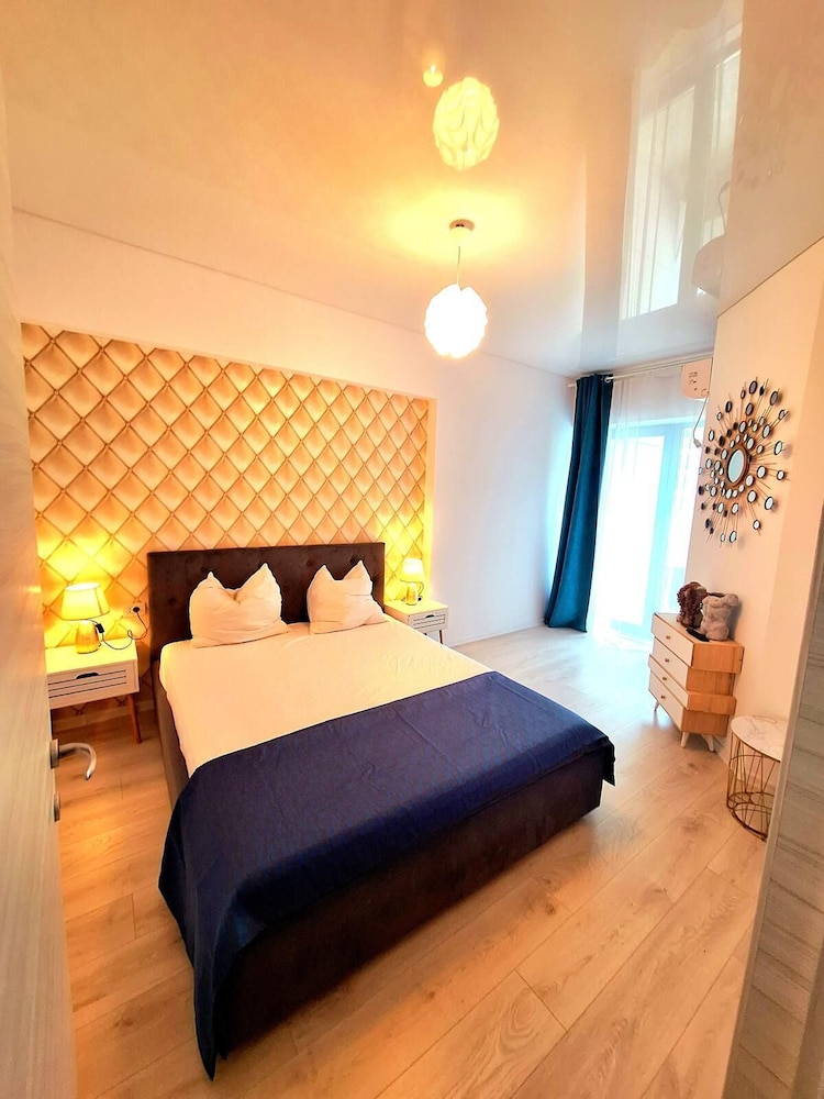Cnc Zev Apartment