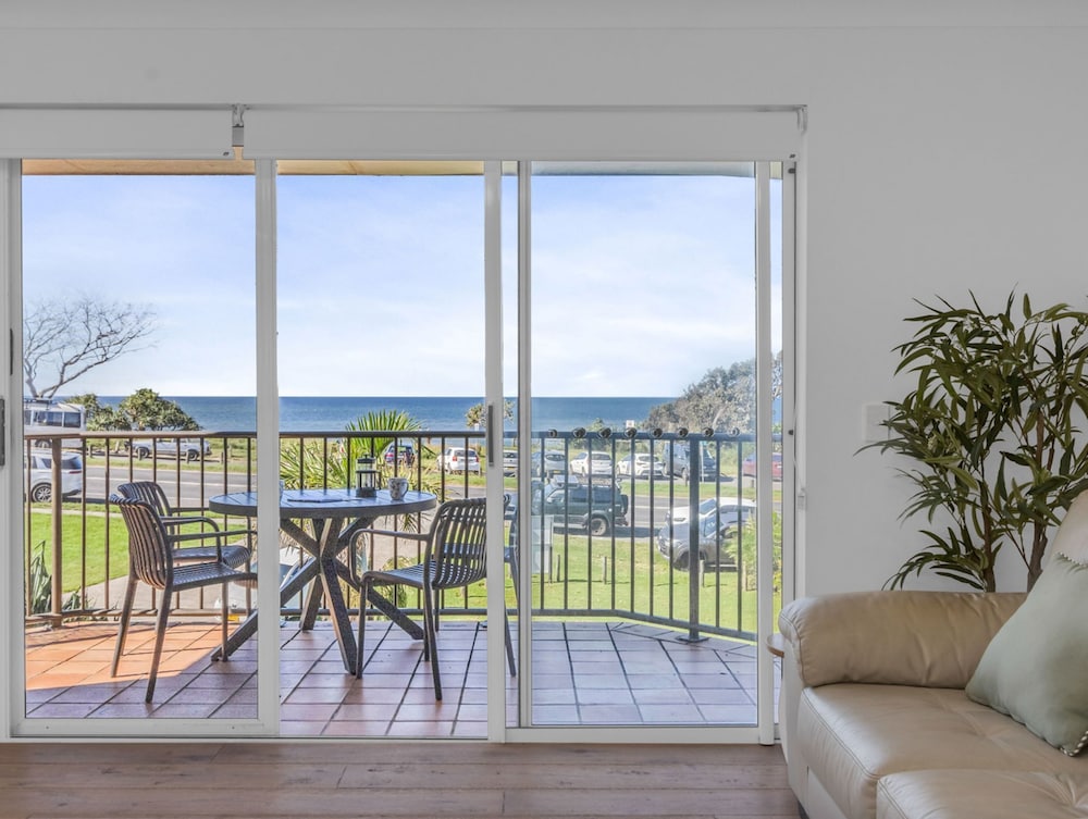 Cabarita Beachfront with Headland Views - Apt 15