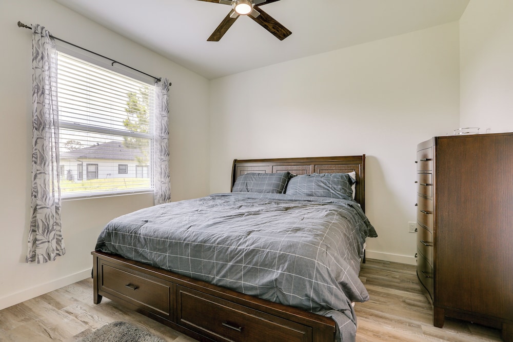 Lehigh Acres Family Getaway w/ Lanai + Golf Nearby