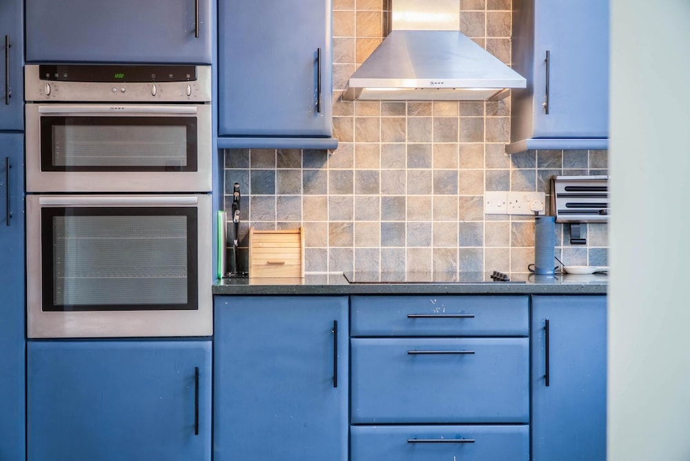 Lobster Cottage - 3 Bedroom Cottage - Tenby