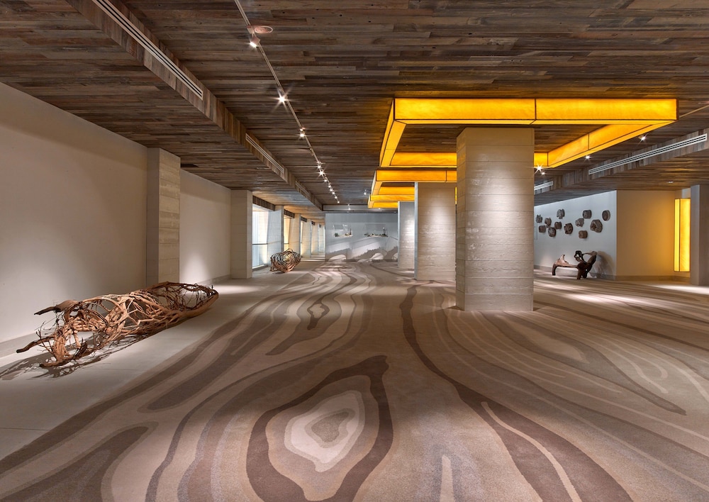 The Retreat Collection at 1 Hotel & Homes South Beach - Image 4