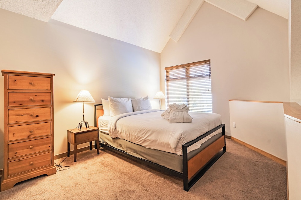 Whistler Vacation Club Lake Placid Lodge - 312