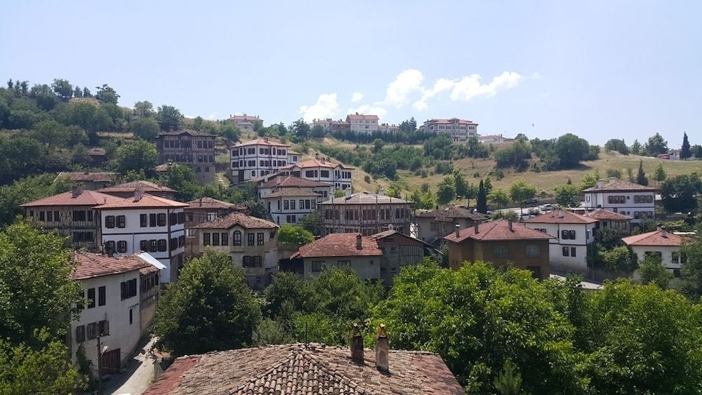 Akcasu Konuk Evi