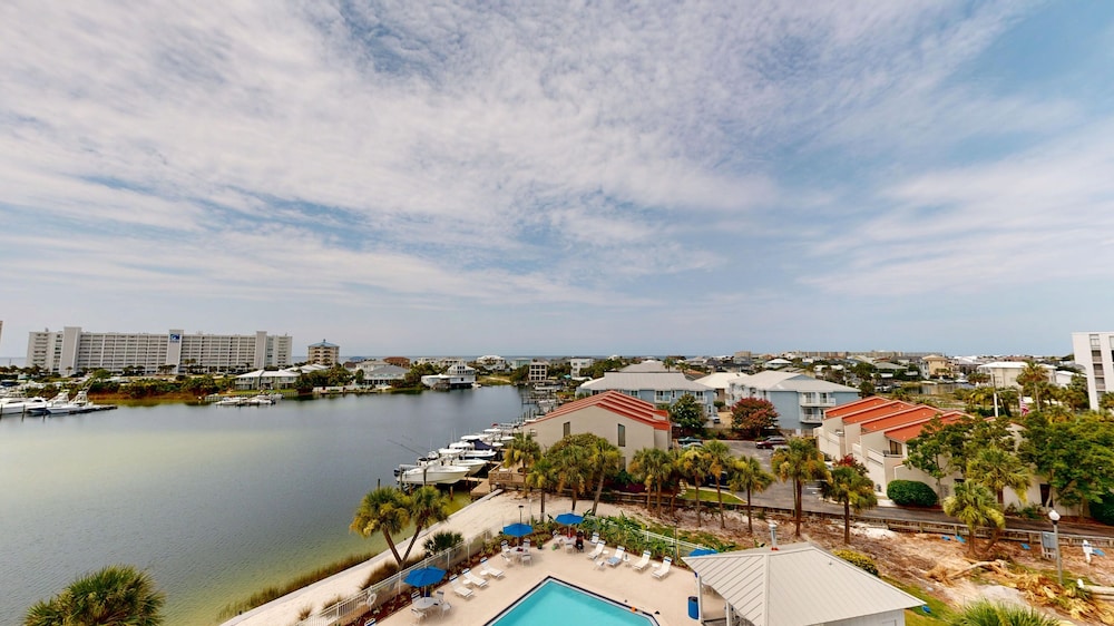 Dolphin Point 604c 2 Bedroom Condo