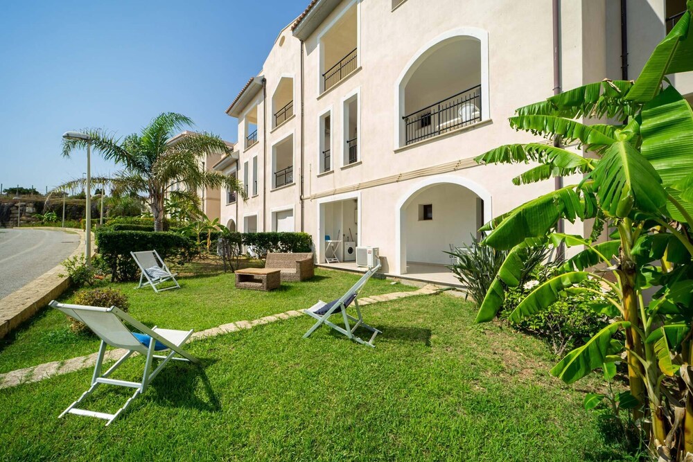 Le Castella Resort & Beach