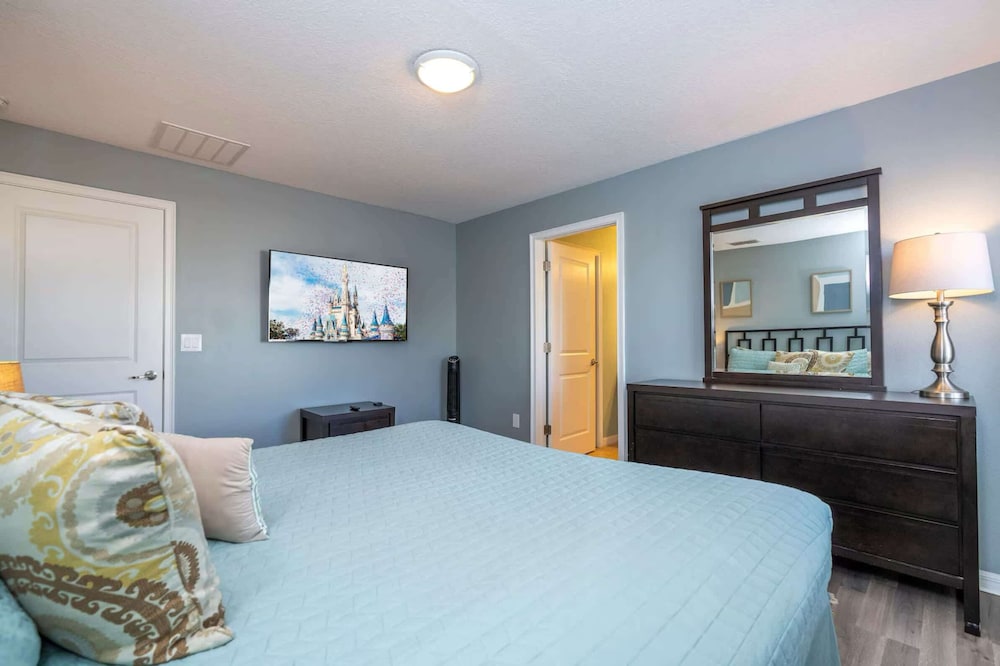 Disney Days & Poolside Nights At Storey Lake