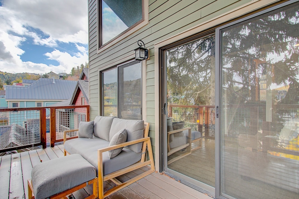 Quittin Time Townhouse Peaceful Mountain Ski-in-ski-out Retreat Close to Town