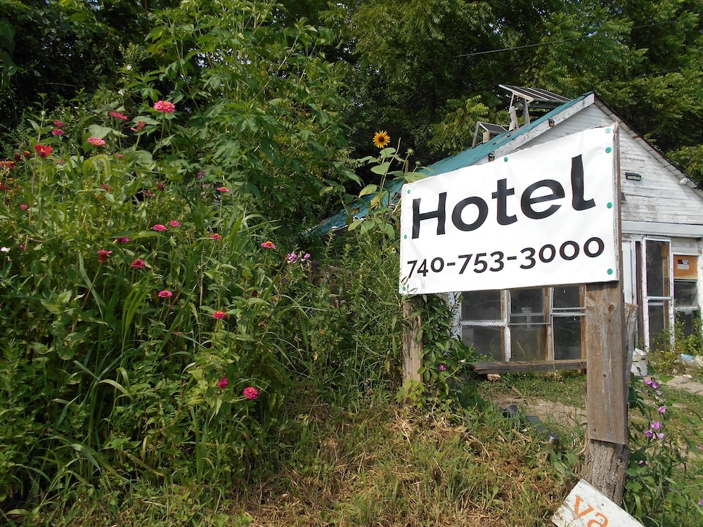 Hotel Nelsonville Hotel - Hostel - Image 1