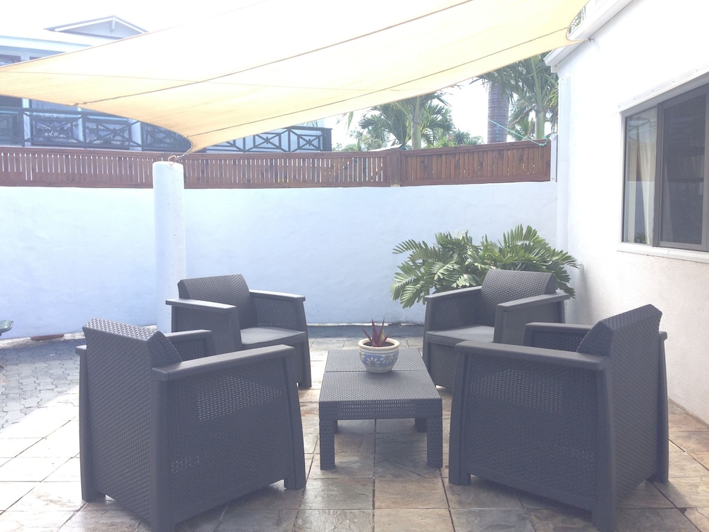 Whitehouse Apartments Rarotonga