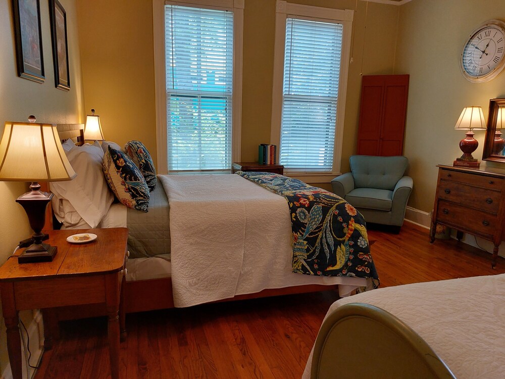 Photo 12