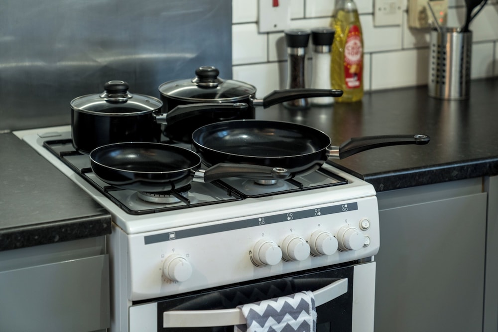 Pet-friendly 1-bedroom Apartment in Crawley