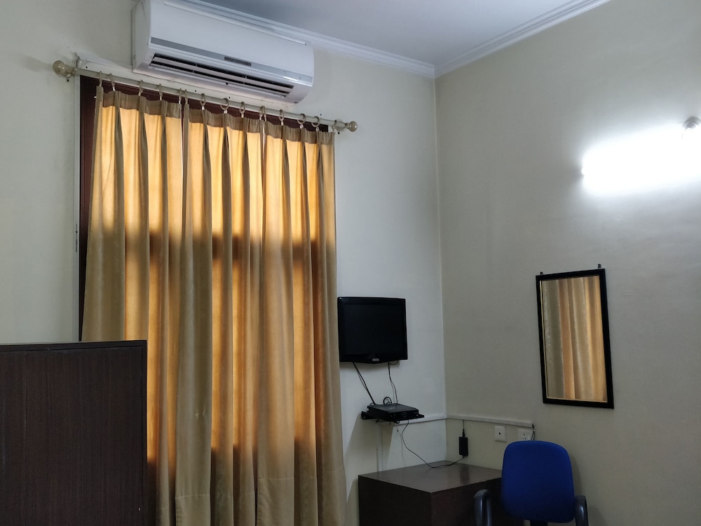 OYO 14105 Sai Vihar