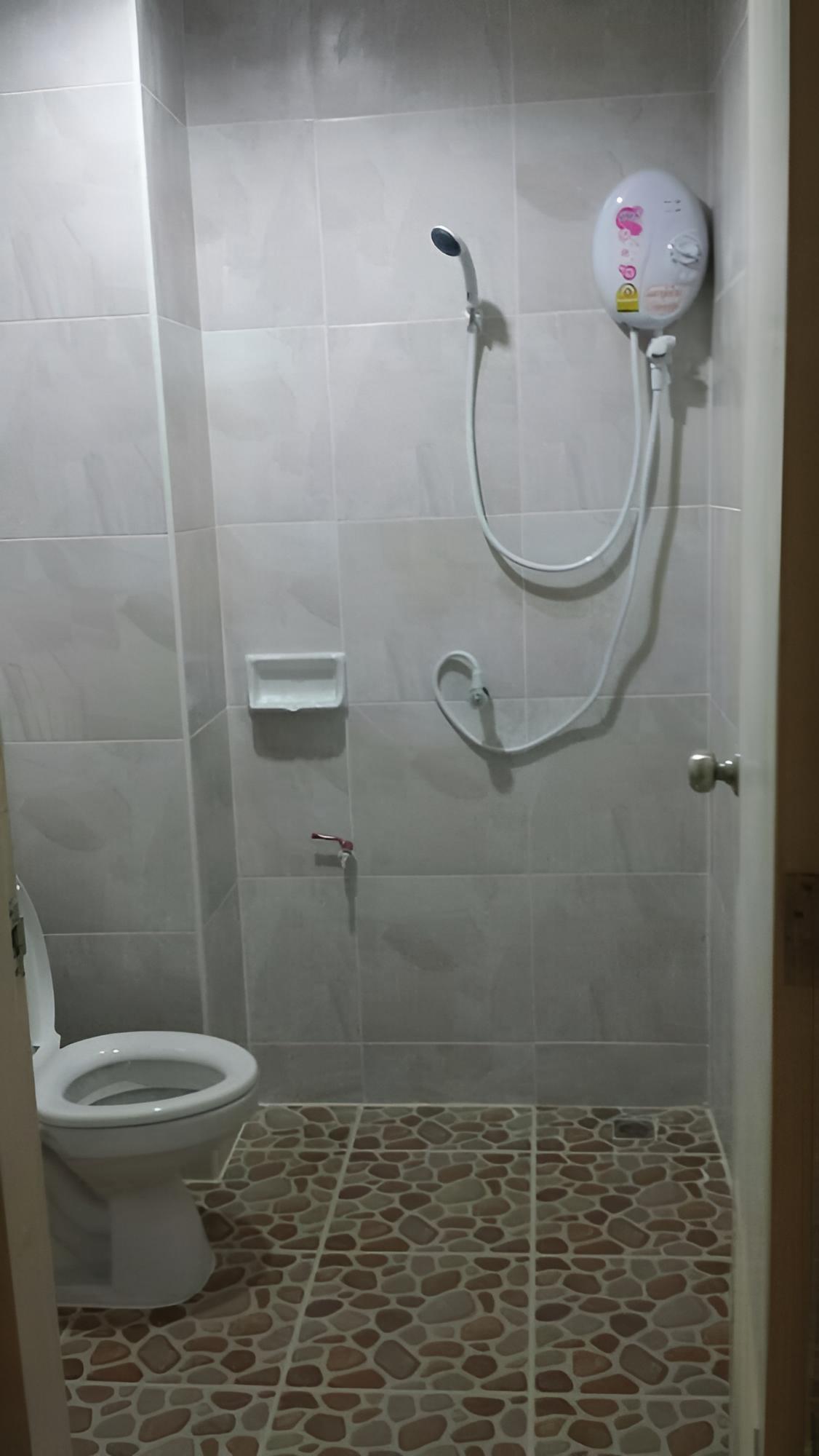 Sairee Center Guesthouse