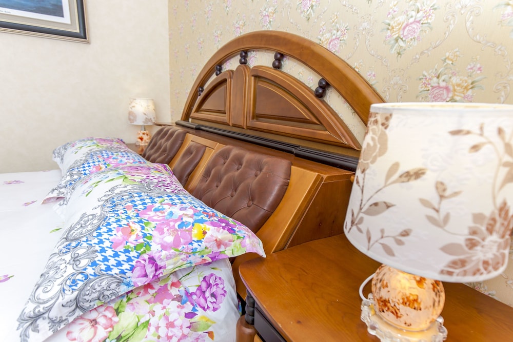 Lacasa Service Apartment