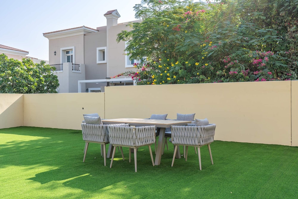 Luxury 4BR Villa-al Reem 3-perfect Family Getaway