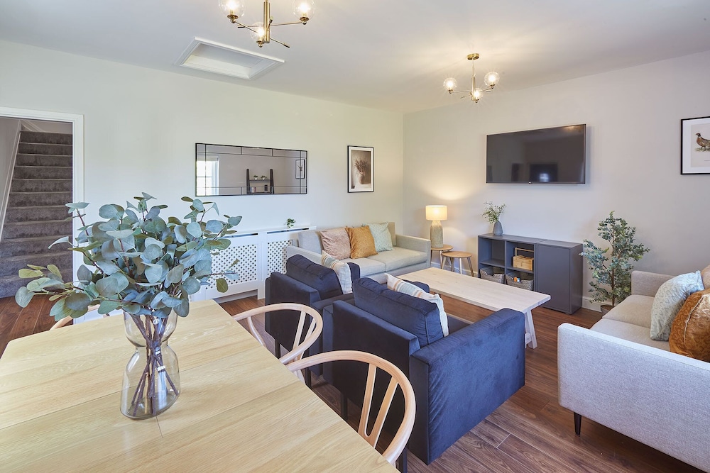 Host Stay The Pheasantry The Grange view 2