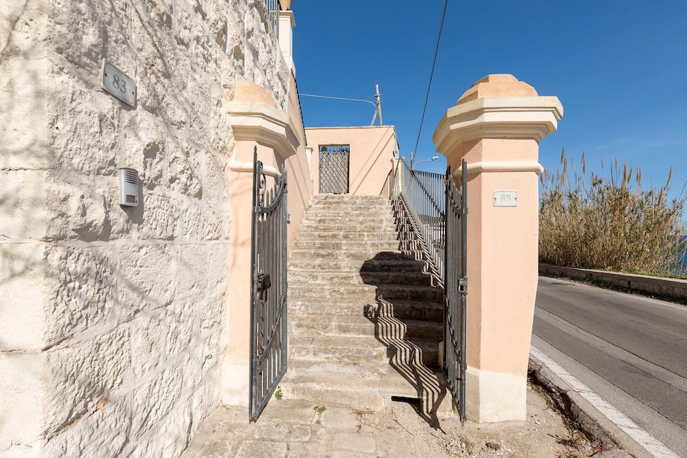 1893 Villa Martella view 2