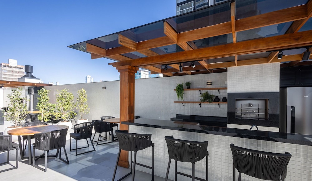 MHF III Apts Variados a 280m da Praia em Itapema