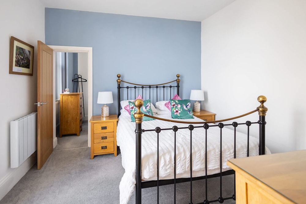 Host Stay Sleights at the Sandbeck