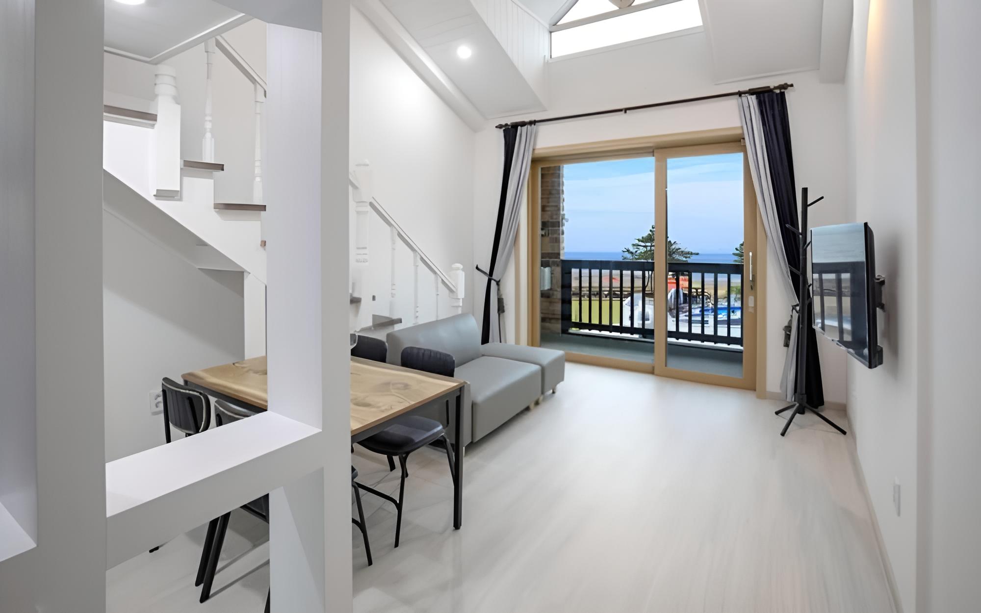 Taean Golden Wave Pension