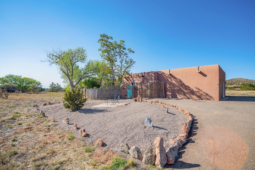 Serene Santa Fe Getaway w/ Hot Tub & Fireplace! view 3