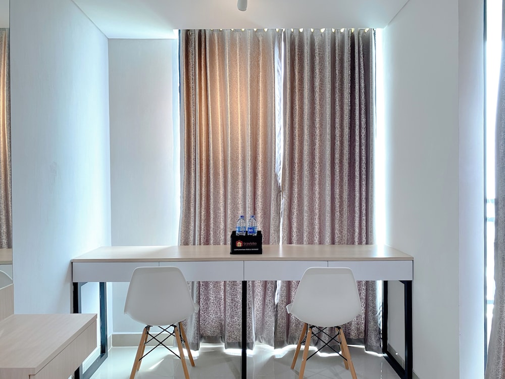 Good And Homey Studio Lrt City Bekasi Apartment
