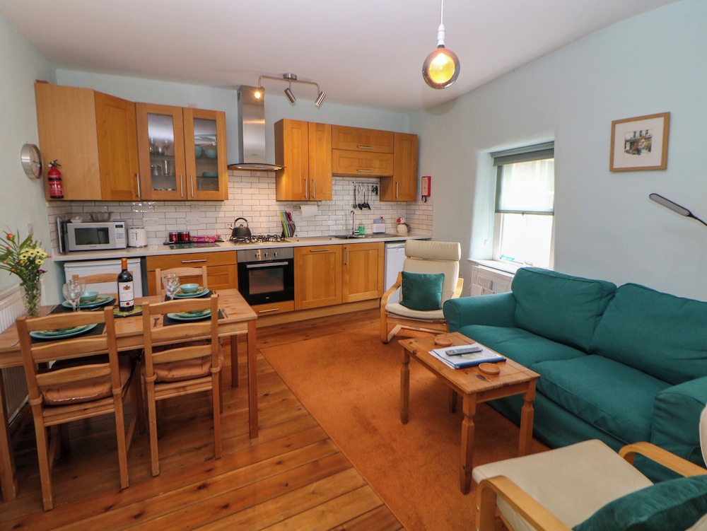 Lyndale Cottage