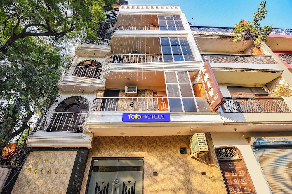 Fabhotel Shiv Palace