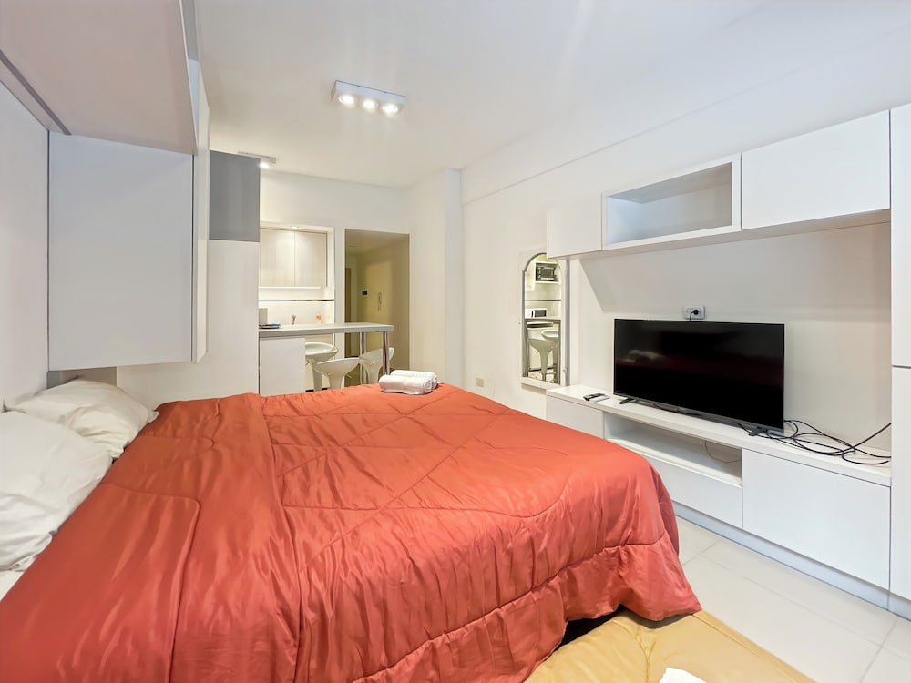 Ayres Suites Moreno