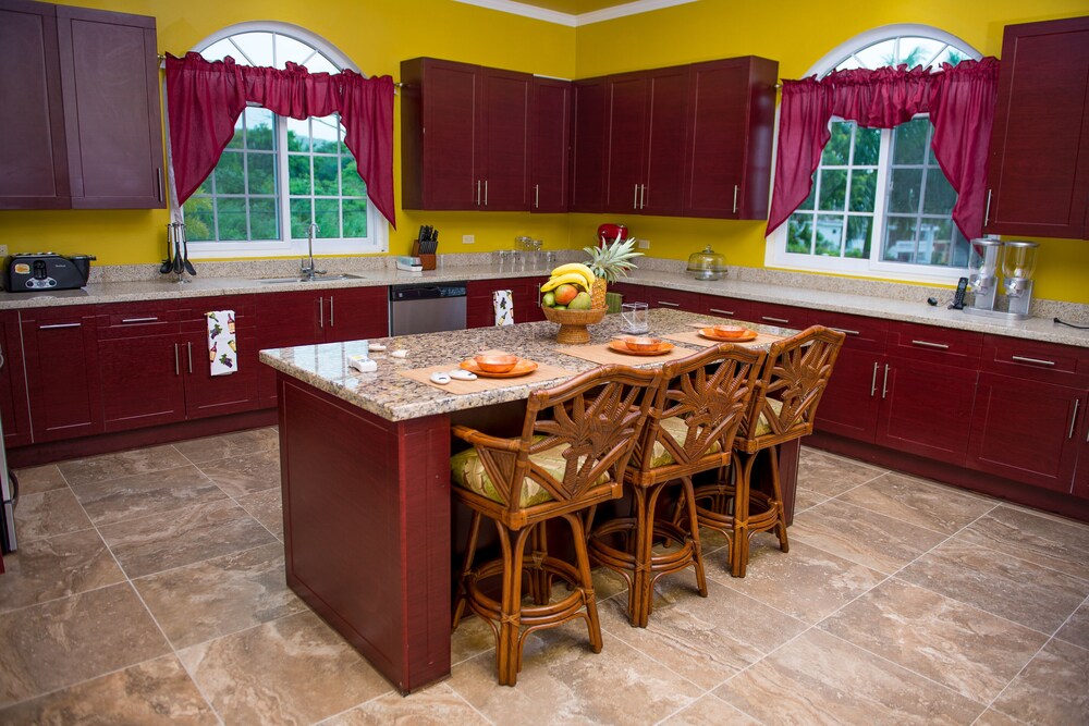 Villa Sweet Villa