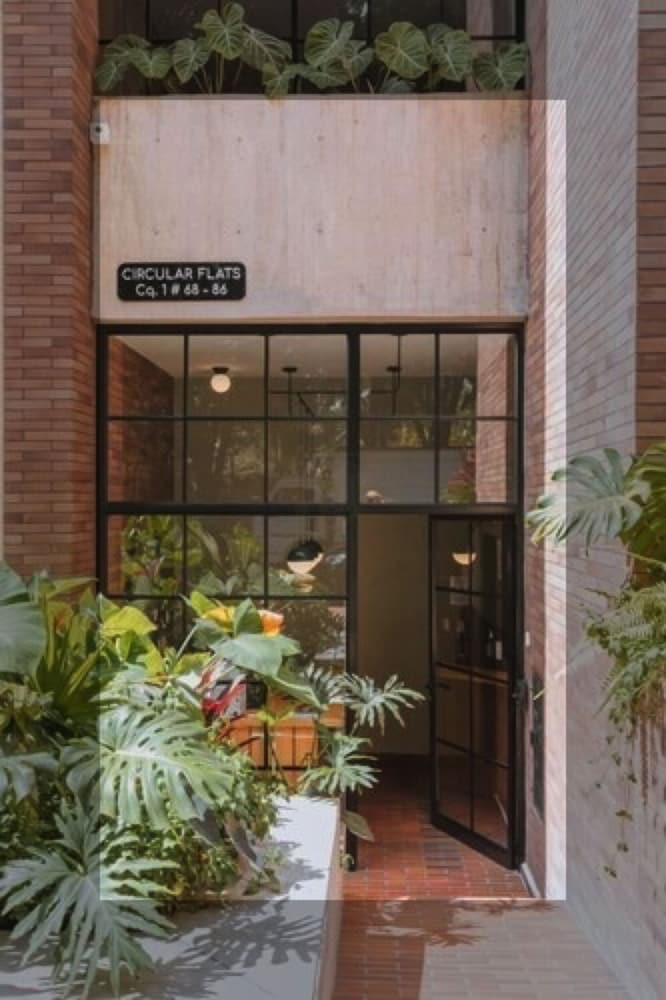 The Somos Flats Laureles